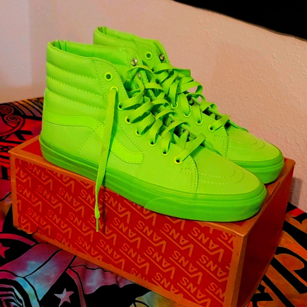 Sk8 Hi Neon Green Vans